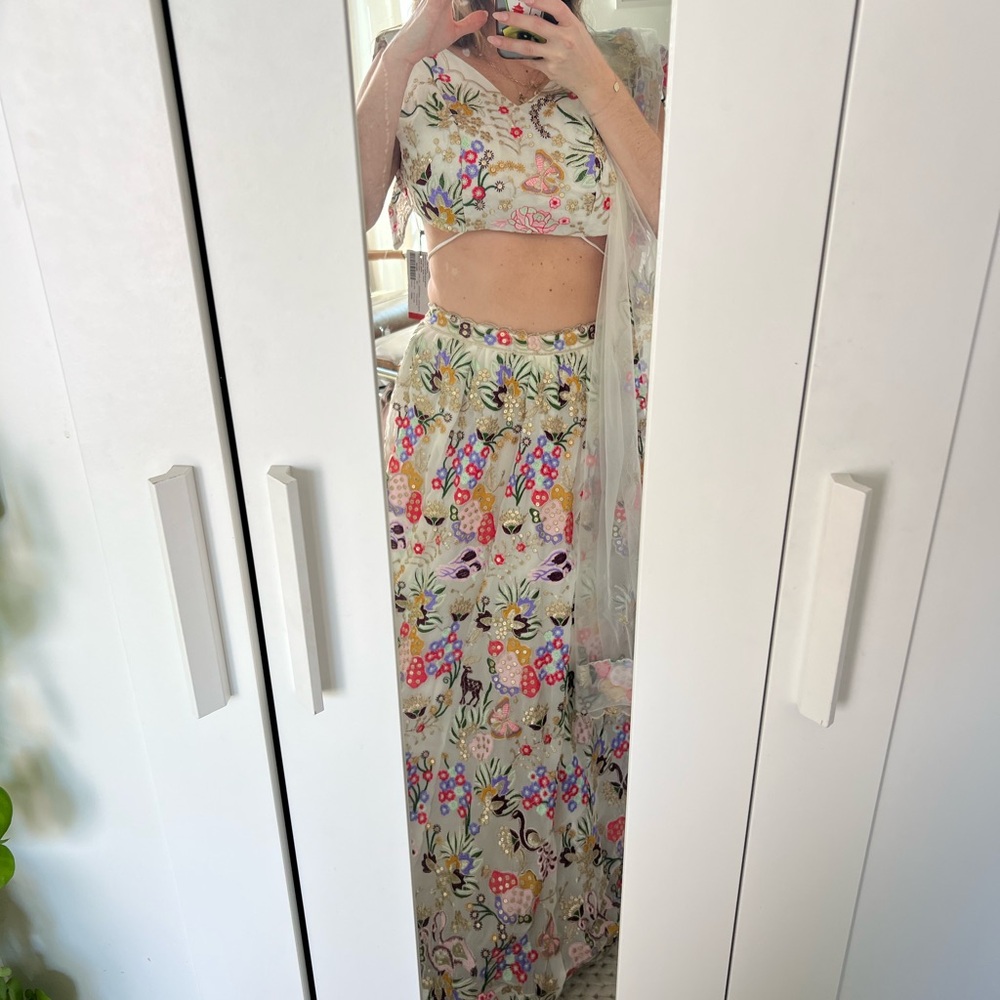 Multicolor floral embroidered Georgette Lehenga Set With Dupatta - Picture 4 of 13